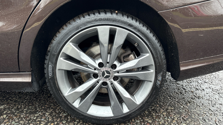 Mercedes-Benz CLA 200d Sport 5dr Tip Auto Diesel Estate